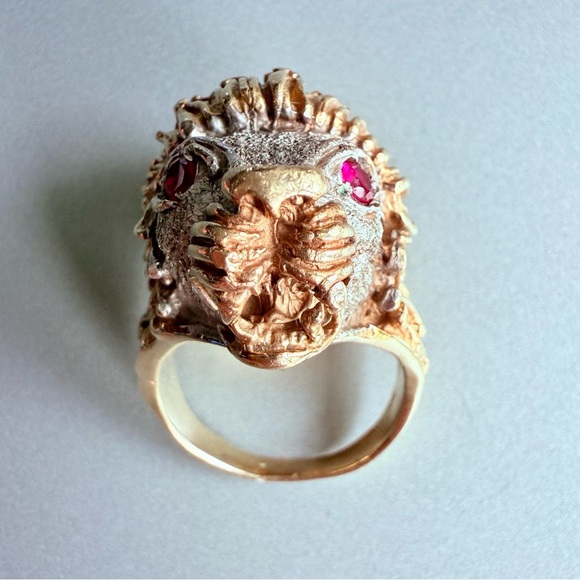 10k Solid Gold Ruby Eyes Lion’s Head Artisan Made Men’s HEAVY Ring Size … - Picture 8 of 16